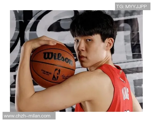 杨瀚森英语水平提升缓慢夏季联赛依赖克里斯翻译沟通 杨瀚森英语水平提升缓慢夏季联赛依赖克里斯翻译沟通